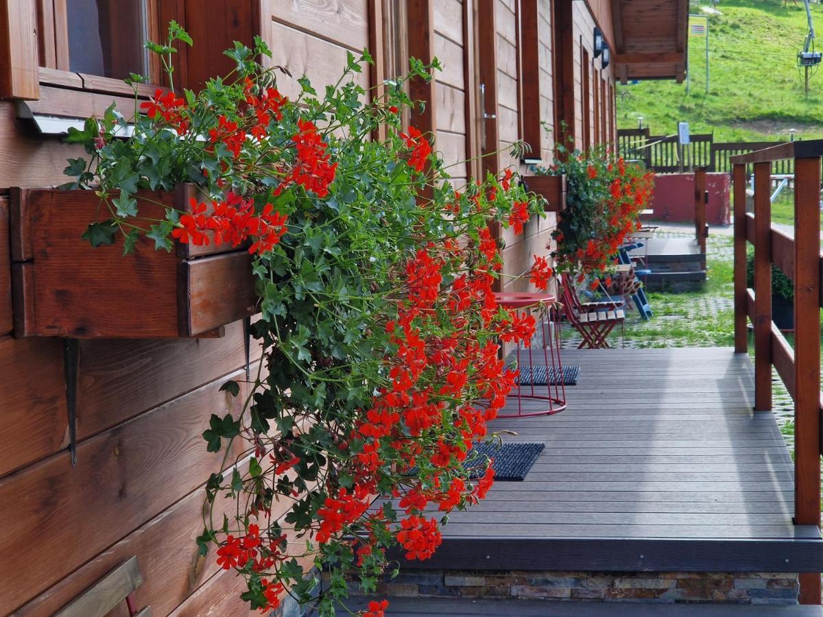 Sport-Hotel Sibenicni Vrch Mnichovice Екстериор снимка