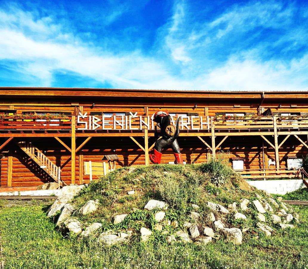 Sport-Hotel Sibenicni Vrch Mnichovice Екстериор снимка