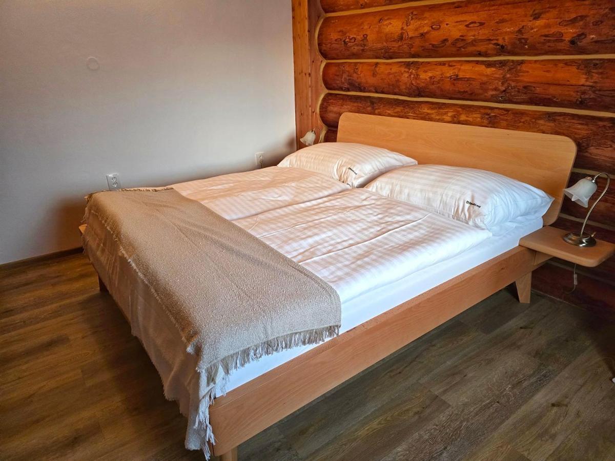 Sport-Hotel Sibenicni Vrch Mnichovice Екстериор снимка