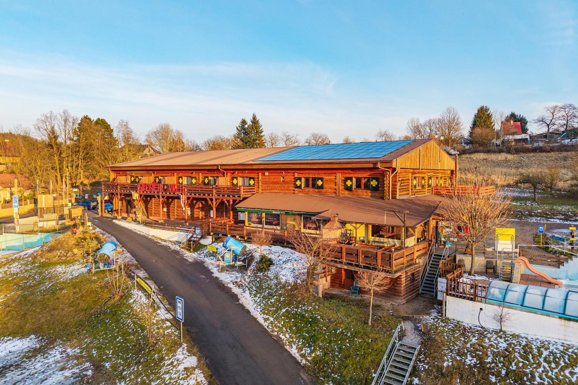 Sport-Hotel Sibenicni Vrch Mnichovice Екстериор снимка