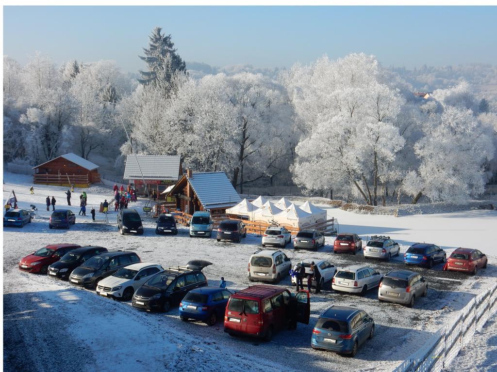 Sport-Hotel Sibenicni Vrch Mnichovice Екстериор снимка