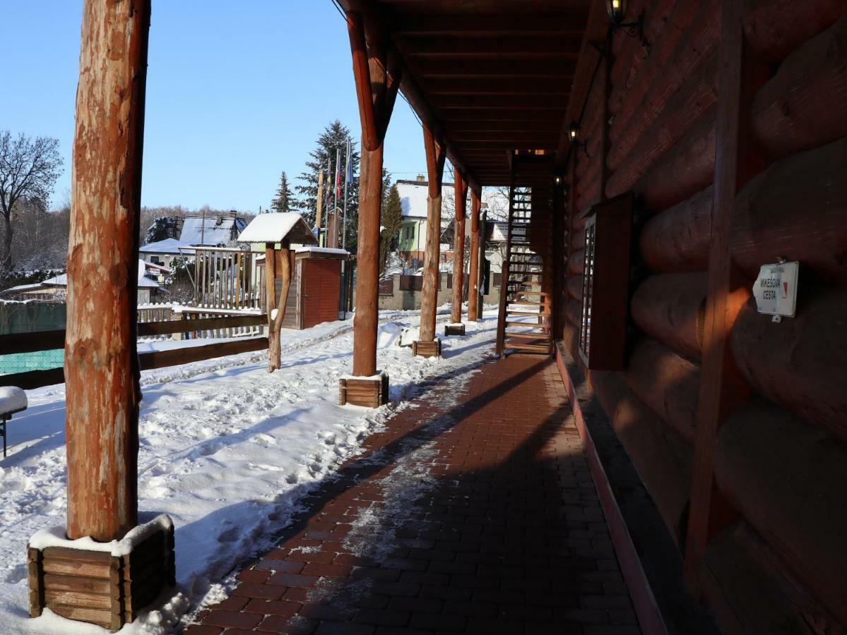 Sport-Hotel Sibenicni Vrch Mnichovice Екстериор снимка